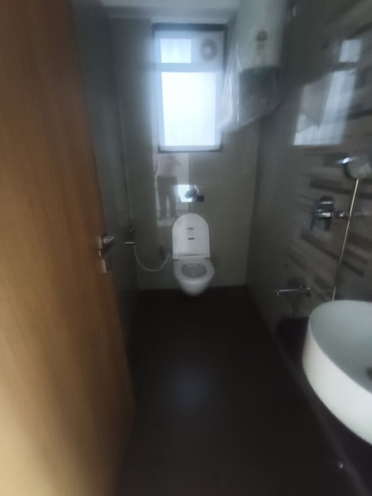 Bathroom, parikh-perry-apartments 1 Bedroom 500 Sq.Ft. Apartment In Malad West Mumbai 10434494