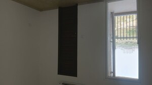 Room in 3 BHK Apartment at Smart World Orchard, Sector 61 – for Sale