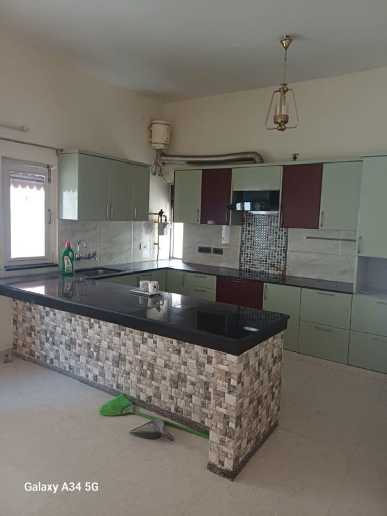 Kitchen, sector 36 3 Bedroom 4500 Sq.Ft. Builder Floor In Sector 36 Chandigarh 10434491