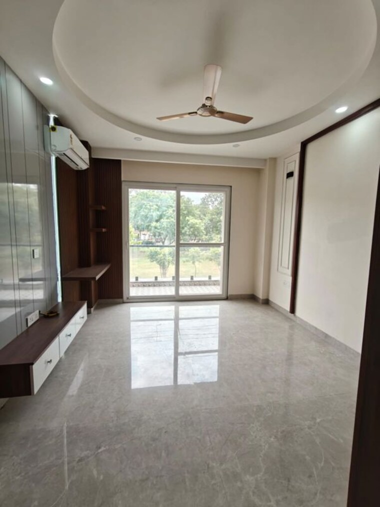 Bedroom, dlf cyber city 3 Bedroom 2250 Sq.Ft. Builder Floor In Dlf Cyber City Gurgaon 10434542