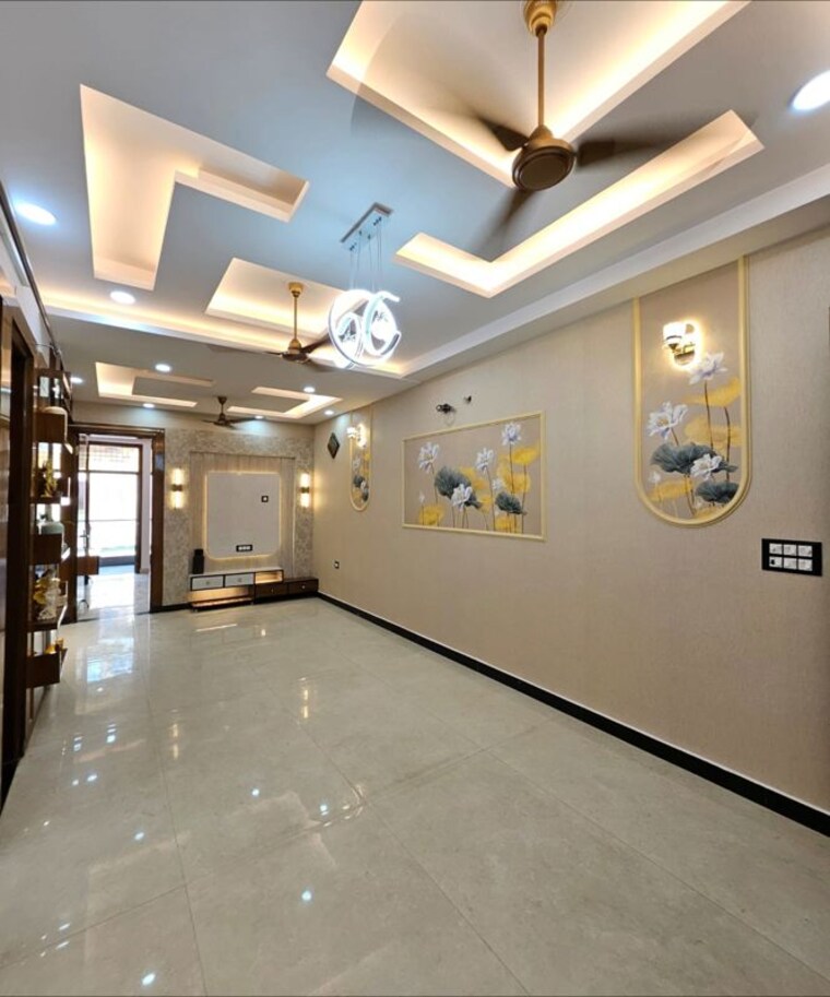  Parking, tirupati-complex-vaishali 3 Bedroom 1350 Sq.Ft. Builder Floor In Vaishali Sector 3 Ghaziabad 10434553