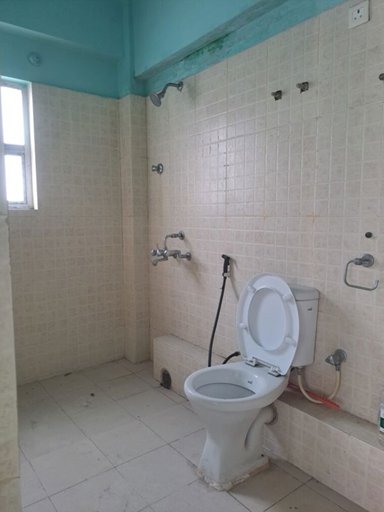 Bathroom, rekjuani 3 Bedroom 1460 Sq.Ft. Apartment In Rekjuani Kolkata 10434549