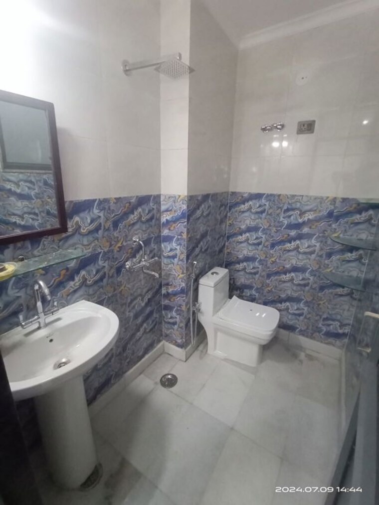 Bathroom, nangal dewat 2 Bedroom 1000 Sq.Ft. Builder Floor In Nangal Dewat Delhi 10434547