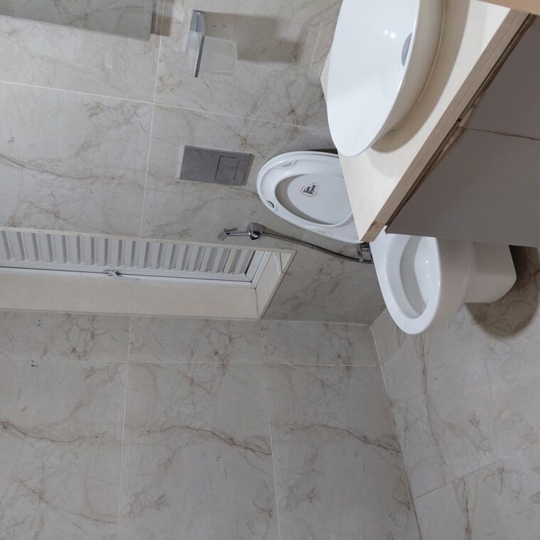 Bathroom, satellite-tower 3 Bedroom 1750 Sq.Ft. Apartment In Goregaon East Mumbai 10434509
