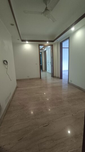 Room in 4 BHK Builder Floor at Geetanjali Enclave – for Sale