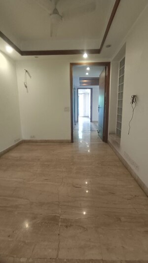 Room in 4 BHK Builder Floor at Geetanjali Enclave – for Sale
