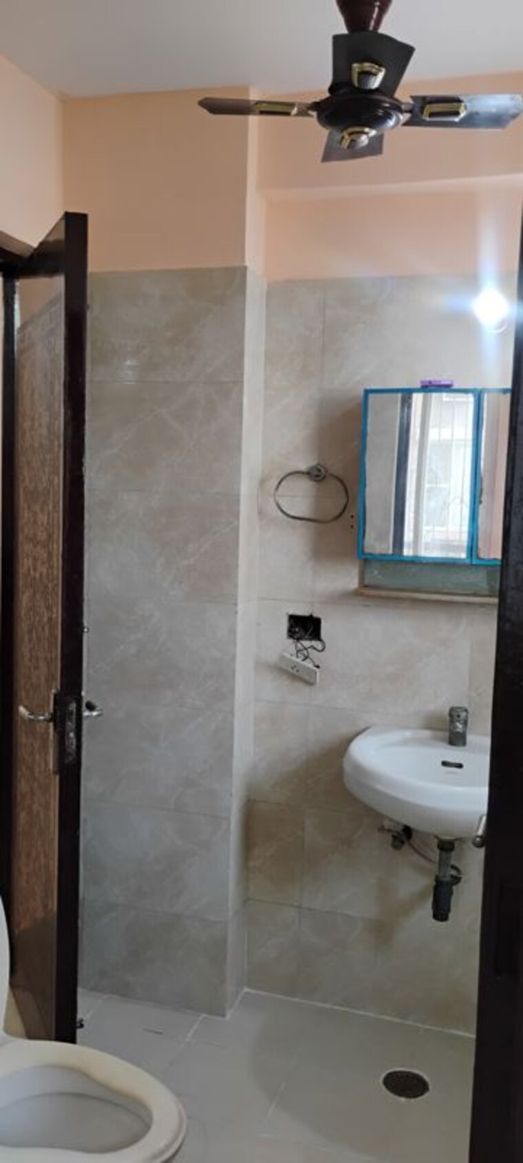 Bathroom, express-zenith 3 Bedroom 1470 Sq.Ft. Apartment In Sector 77 Noida 10434583