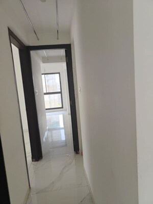  2 BHK Apartment at Oshiwara – for Rent