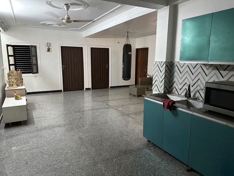 Bedroom, dlf cyber city 3 Bedroom 1800 Sq.Ft. Builder Floor In Dlf Cyber City Gurgaon 10434589