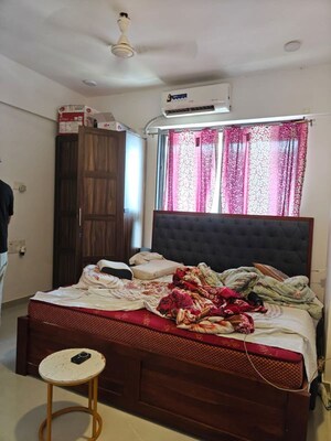 Bedroom in 2 BHK Apartment at Oshiwara – for Rent