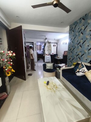 Team Area in 3 BHK Builder Floor at Maxxus Elanza, International Airport Road – for Sale