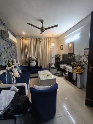 Team Area in 3 BHK Builder Floor at Maxxus Elanza, International Airport Road – for Sale