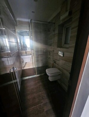 Bathroom in 4 BHK Apartment at DLF Belvedere Towers, Sector 24 – for Rent
