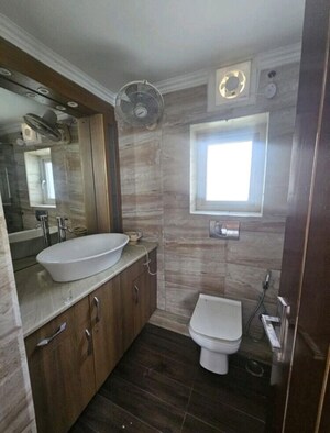 Bathroom in 4 BHK Apartment at DLF Belvedere Towers, Sector 24 – for Rent
