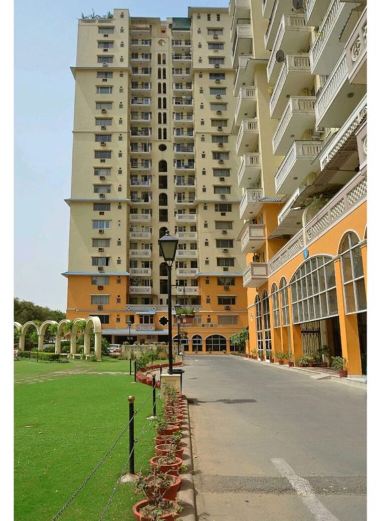 Exterior View, dlf-belvedere-towers 4 Bedroom 2245 Sq.Ft. Apartment In Sector 24 Gurgaon 10434680