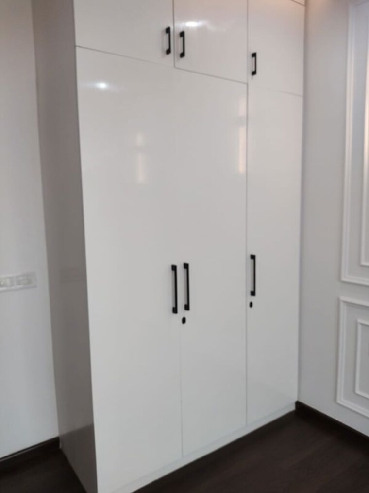 Room, krisumi-waterfall-residences  2556 Sq.Ft. Apartment In Sector 36a Gurgaon 10434697