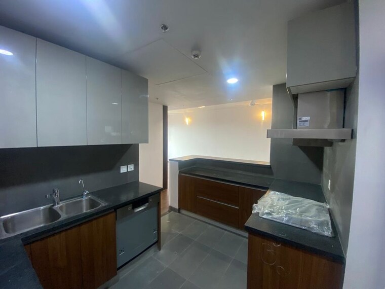 Kitchen, krisumi-waterfall-residences  2556 Sq.Ft. Apartment In Sector 36a Gurgaon 10434697