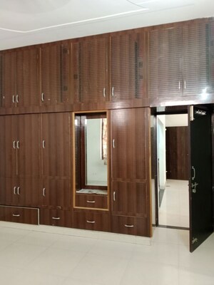 Furnished Amenities in 3 BHK Builder Floor at Parsvnath Paliwal City – for Rent
