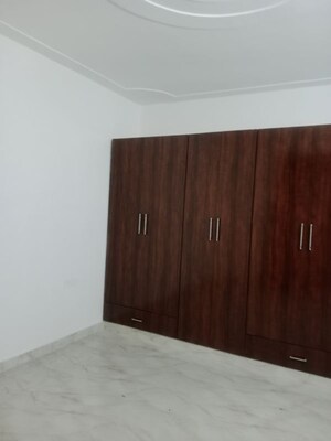 Room in 2 BHK Builder Floor at Huda – for Rent
