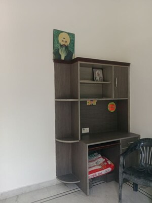 Furnished Amenities in 3 BHK Builder Floor at Sector 6 – for Rent