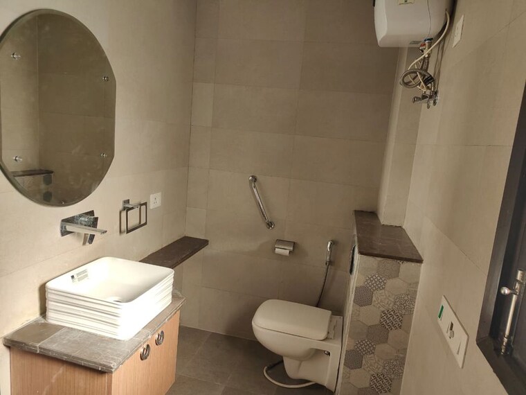 Bathroom, conscient-heritage-max 3 Bedroom 1942 Sq.Ft. Apartment In Sector 102 Gurgaon 10434759