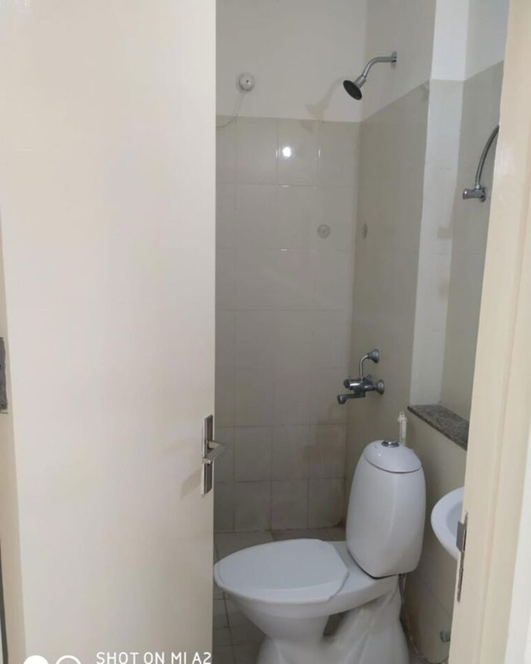 Bathroom, vatika-india-next-floors 2 Bedroom 930 Sq.Ft. Builder Floor In Sector 82 Gurgaon 10434779