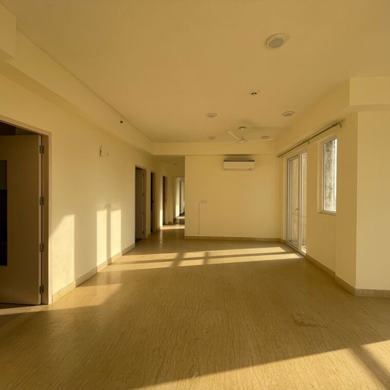 Bedroom, conscient-heritage-max 3 Bedroom 2075 Sq.Ft. Apartment In Sector 102 Gurgaon 10434794