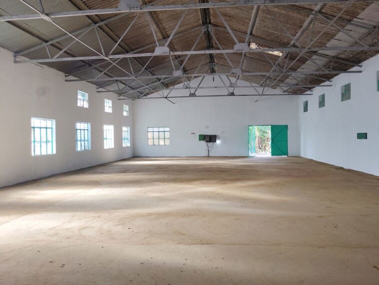  Parking, kuniyamuthur Commercial Warehouse 2000 Sq.Ft. In Kuniyamuthur Coimbatore 10434835