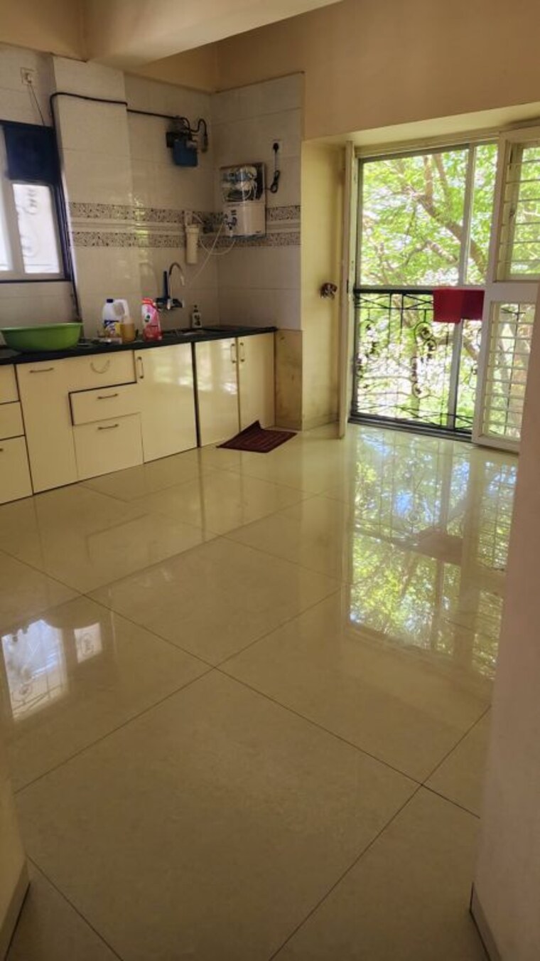 Kitchen, market yard 4 Bedroom 1500 Sq.Ft. Apartment In Market Yard Pune 10434839