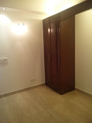 Room in 3 BHK Builder Floor at Orris Aster Court, Sector 85 – for Rent