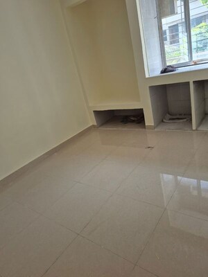 Room in 2 BHK Apartment at Kopar Khairane – for Rent