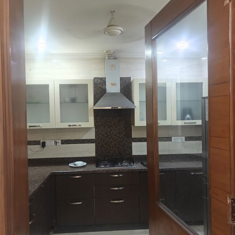 Bathroom, puri-diplomatic-greens-villas 5 Bedroom 8000 Sq.Ft. Builder Floor In Sector 111 Gurgaon 10434979