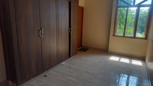 Room in 3 BHK Builder Floor at Jubilee Hills – for Rent