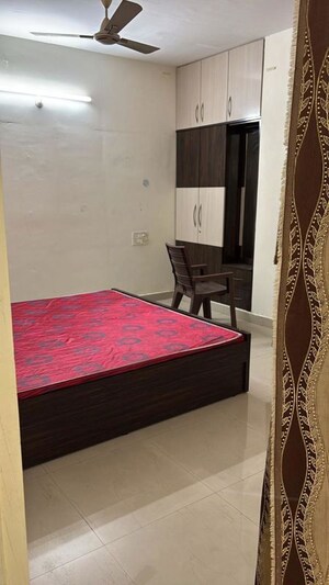 Bedroom in 3 BHK Apartment at UPAVP Bhagirathi Enclave, Raebareli Road – for Rent