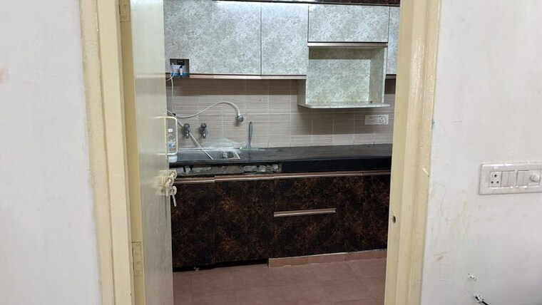 Bathroom, upavp-bhagirathi-enclave 3 Bedroom 1750 Sq.Ft. Apartment In Raebareli Road Lucknow 10434977