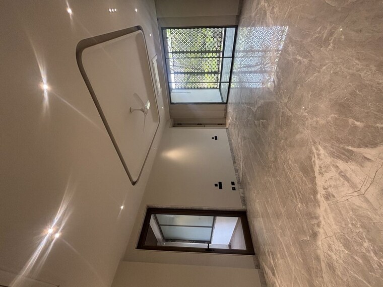 Room, south extension ii 4 Bedroom 9000 Sq.Ft. Builder Floor In South Extension ii Delhi 10434940
