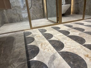 Bathroom in 4 BHK Builder Floor at South Extension ii – for Sale