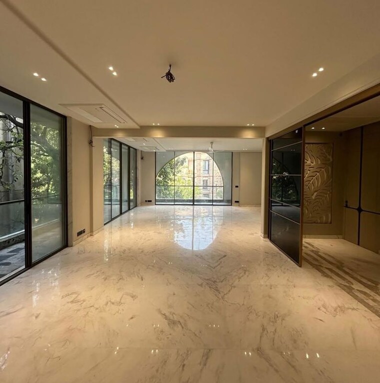 Room, south extension ii 4 Bedroom 9000 Sq.Ft. Builder Floor In South Extension ii Delhi 10434940