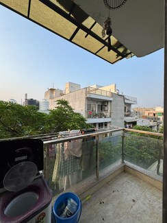1 BHK Builder Floor For Rent in Saket