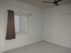 Room in 1 BHK Apartment at Swan Dawn Mills, Sewri – for Sale