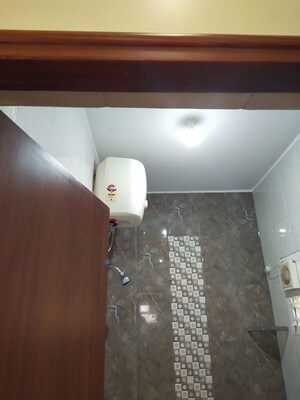 Bathroom in 2 BHK Apartment at Halasuru – for Rent