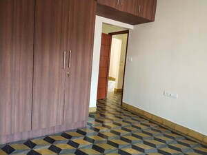 Bedroom in 2 BHK Apartment at Halasuru – for Rent