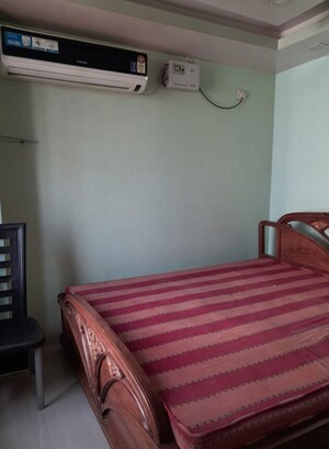 Bedroom in 1 BHK Builder Floor at Dhirenpara – for Rent