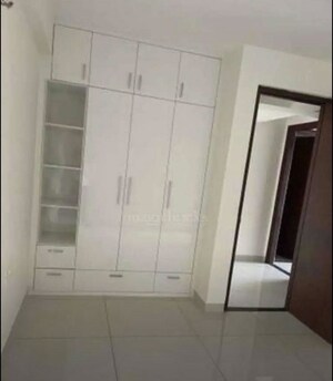 Room in 3 BHK Apartment at Allwin El Spazia, Sanauli – for Rent