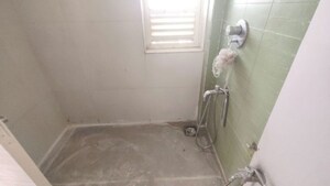 Room in 3 BHK Apartment at Group Seven Rushi Heights, Goregaon East – for Rent