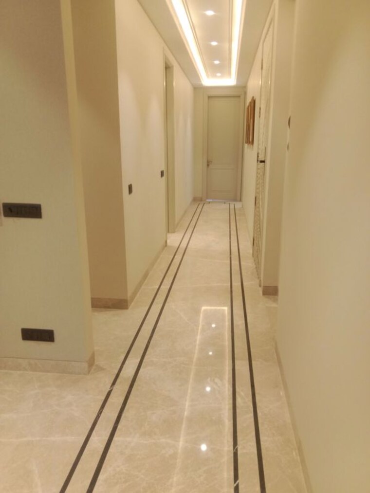 undefined, hauz khas enclave 4 Bedroom 300 Sq.Ft. Builder Floor In Hauz Khas Enclave Delhi 10435082