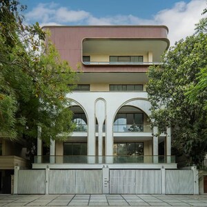 4 BHK Independent House For Sale in South Extension ii