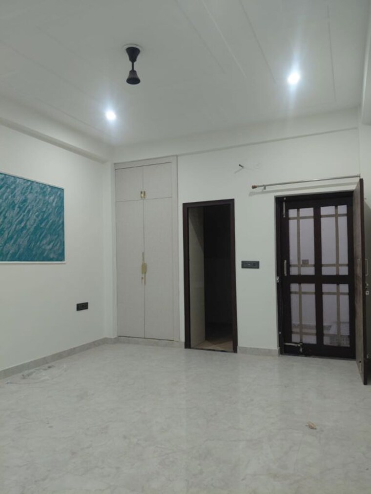 Room, sector 112 2 Bedroom 1600 Sq.Ft. Independent House In Sector 112 Noida 10435114