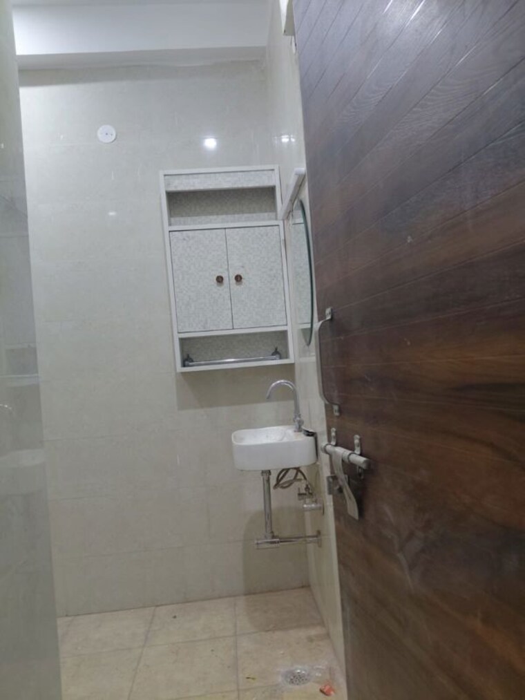 Bathroom, sector 112 2 Bedroom 1600 Sq.Ft. Independent House In Sector 112 Noida 10435114