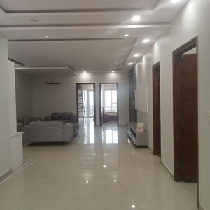 Building Lobby in 4 BHK Builder Floor at BPTP District Faridabad, Sector 81 – for Sale